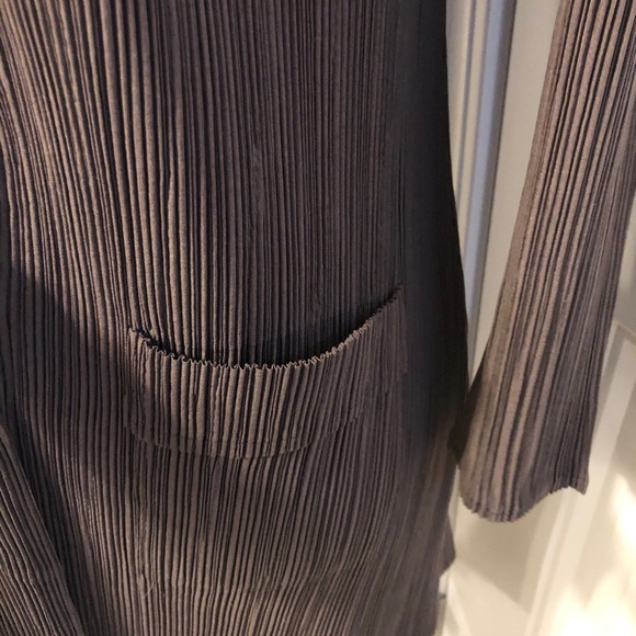 SOLD  Gray Crepe Duster Jacket - S/M - Picture 3 of 5